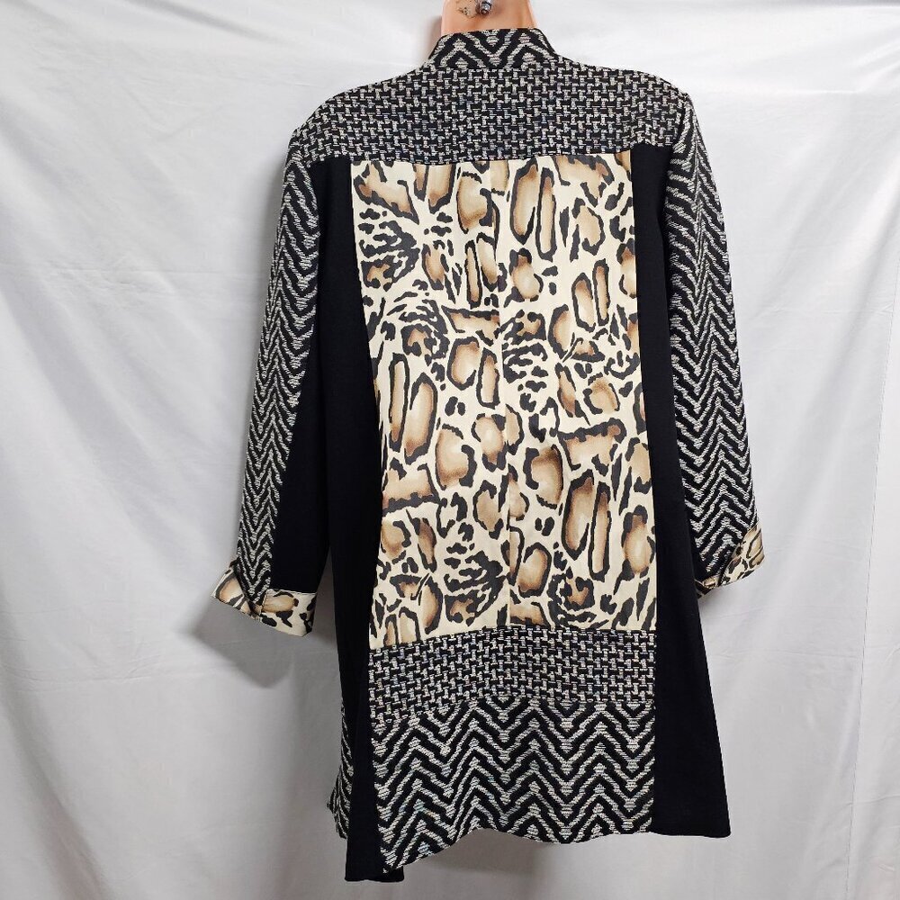 Chico's Open Coat Jacket Women Size 2 Animal Print Tapestry - Picture 13 of 13